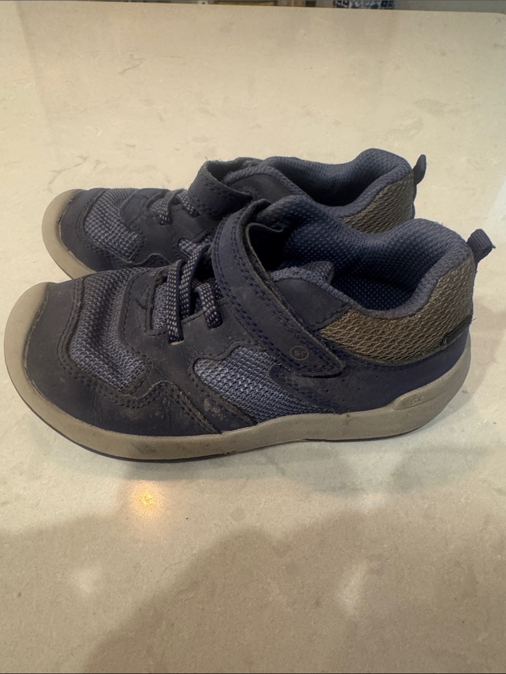 Stride Rite Winslow Navy and Gray Kids Sneakers Size 9.5m